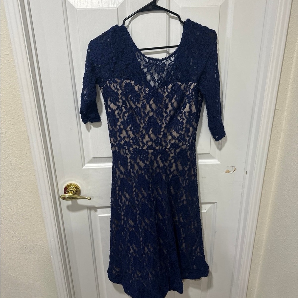Signature by Sangria Navy Lace Long Sleeve Dress